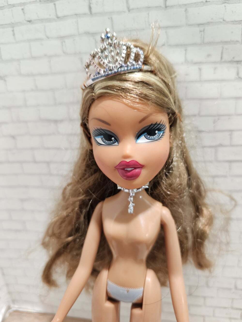 2006 Bratz Princess Fianna Doll Tiara Rhinestone Choker HTF MGA Vintage